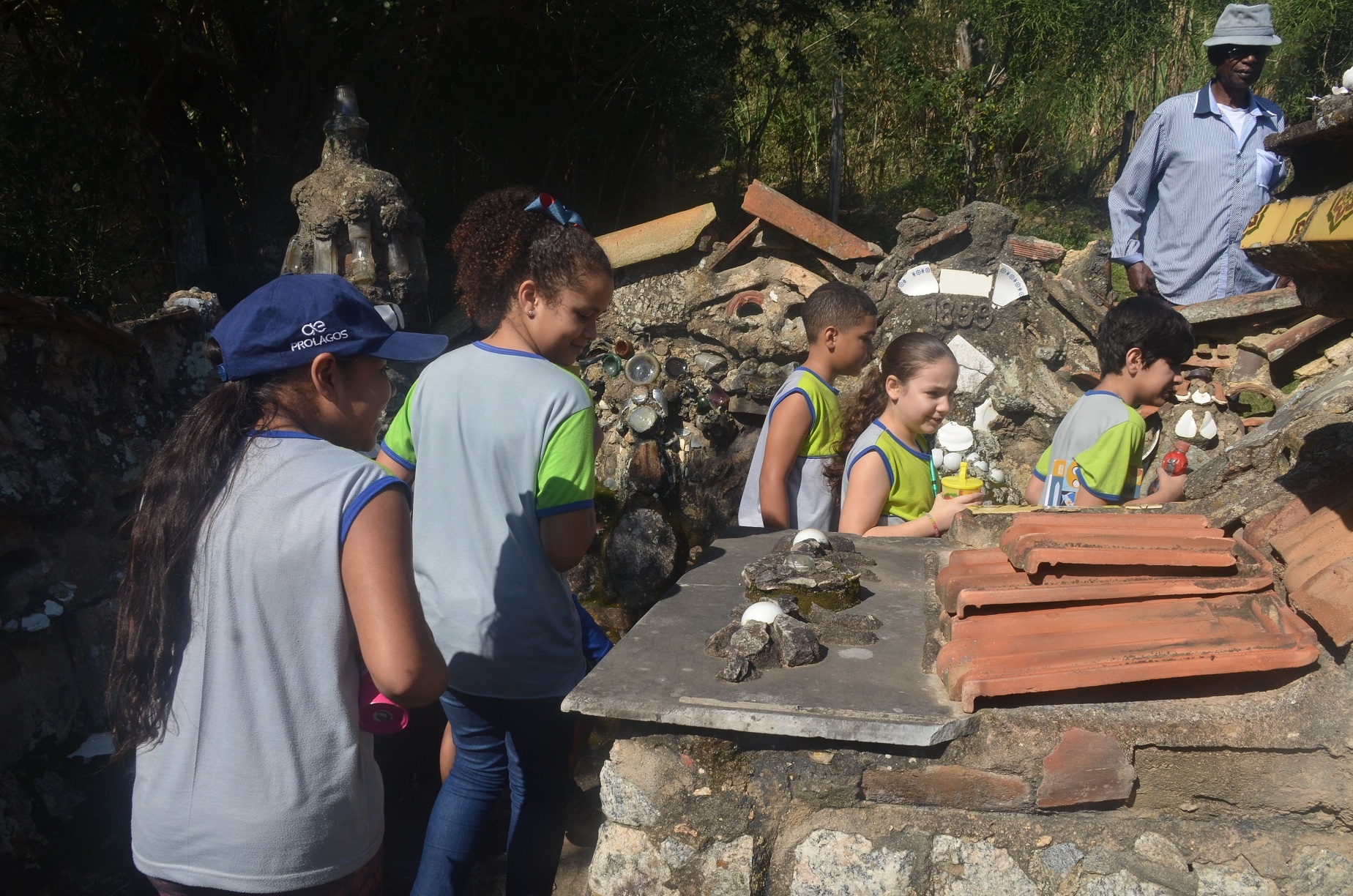 Alunos Do Bairro Esta O Visitam Pontos Hist Ricos De S O Pedro Da