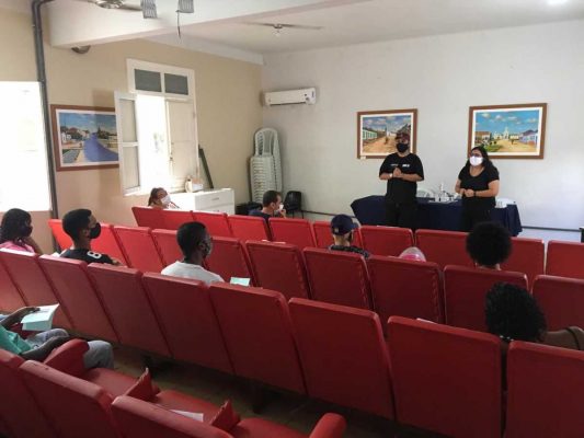 Encontro no Cine Estação respeitou as medidas preventivas contra o coronavírus, como o uso de máscaras e distanciamento seguro