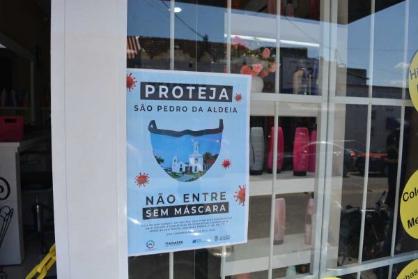Comerciantes aderem à campanha "Proteja São Pedro da Aldeia".