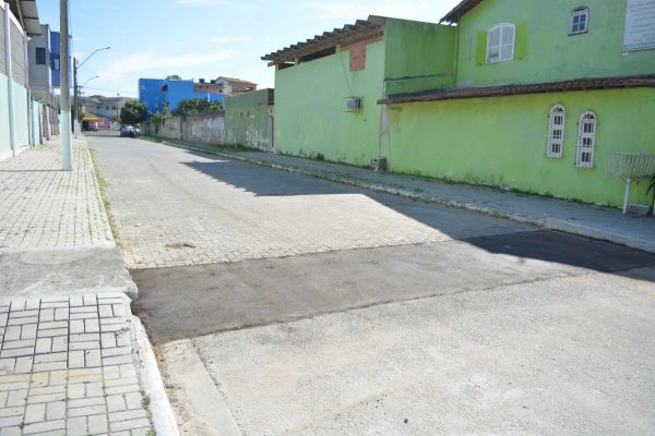 Prefeitura melhora sistema de drenagem no bairro Fluminense