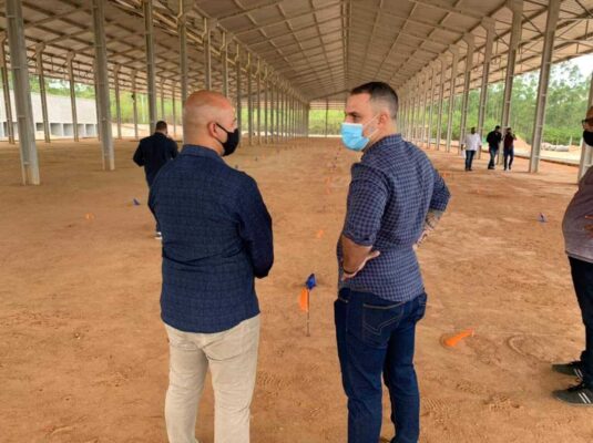 Prefeito e secretário de Agricultura realizaram visita técnica em fevereiro deste ano - Foto Ascom/PMSPA