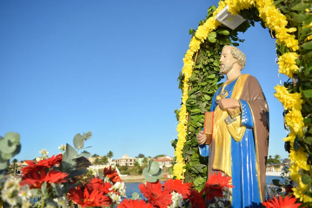 São Pedro  São pedro apóstolo, São pedro, Fotos de bandeiras