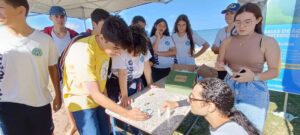 Semana do Meio Ambiente - Palestra na Praia das Pedras de Sapiatiba (38)