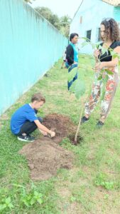 Semana do Meio Ambiente - Plantio de Mudas (25)