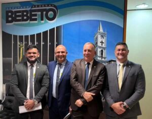 Prefeito Fábio do Pastel em reunião no gabinete do deputado federal Bebeto